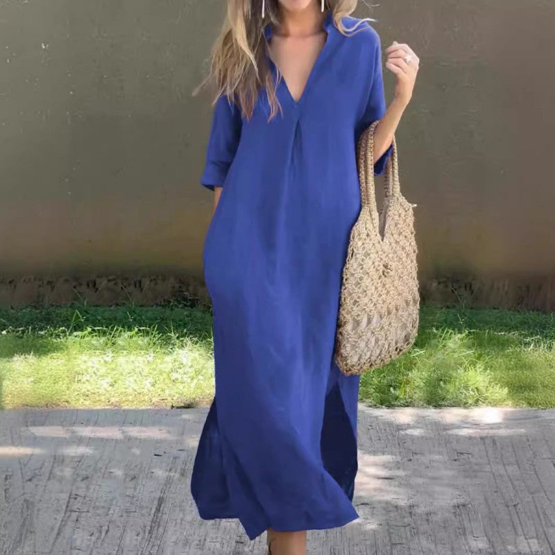 Lucija – Klassisches Kleid mit V-Ausschnitt und Seitenschlitz