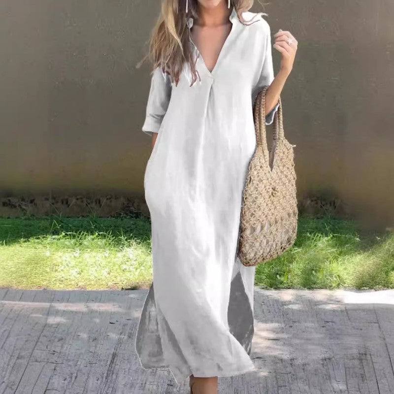 Lucija – Klassisches Kleid mit V-Ausschnitt und Seitenschlitz